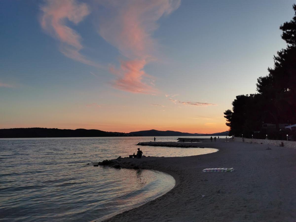 Kamp Rozac Otel Trogir Dış mekan fotoğraf