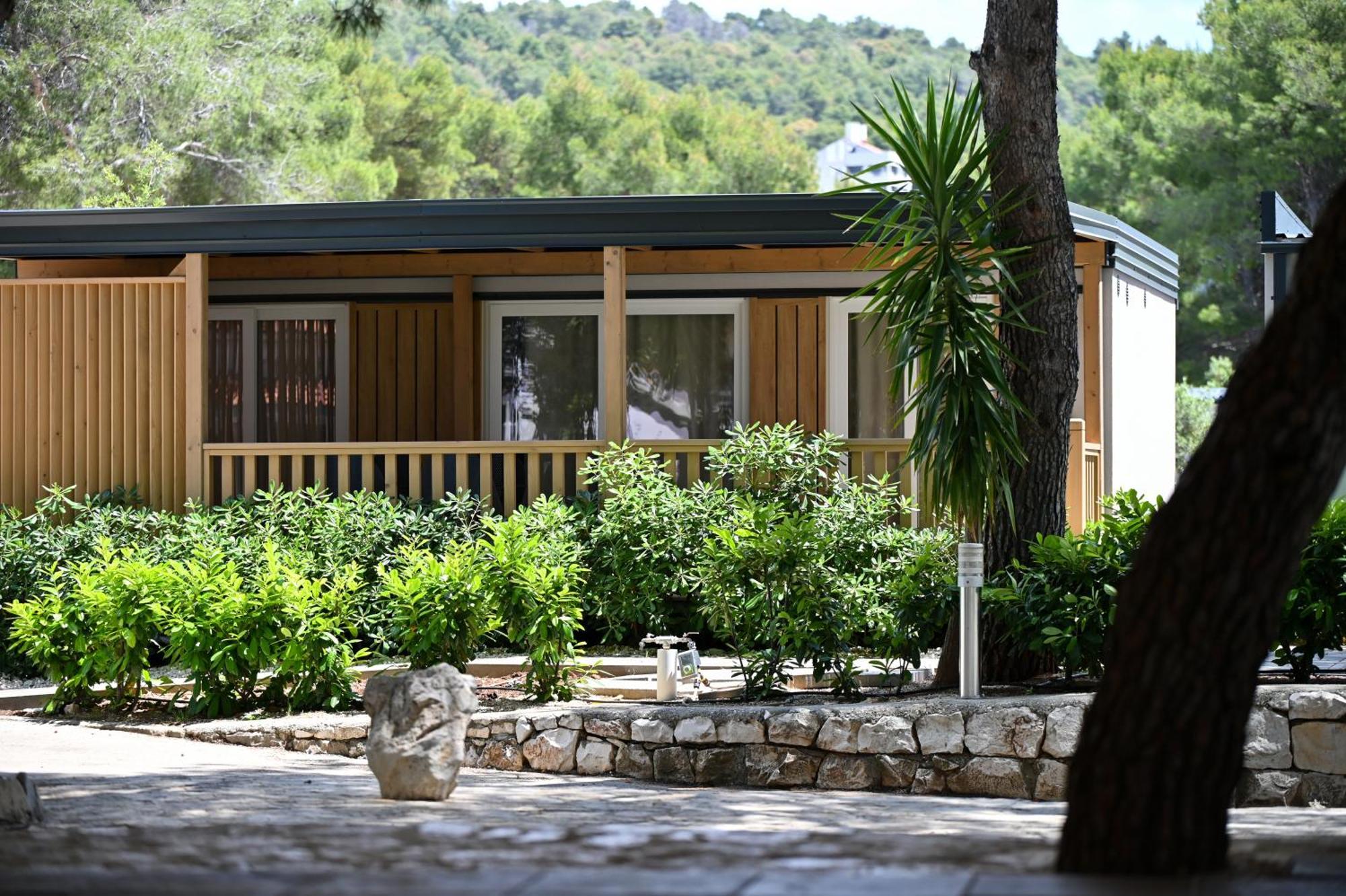Kamp Rozac Otel Trogir Dış mekan fotoğraf